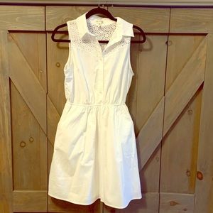 Nwt Adorable medium white dress with pockets